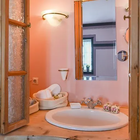 La Moara * Nimfaíon